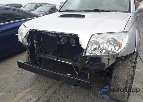 2004 Toyota 4Runner Sr5 Sport V6 z USA, uszkodzony, nr VIN JTEBU14R640028818